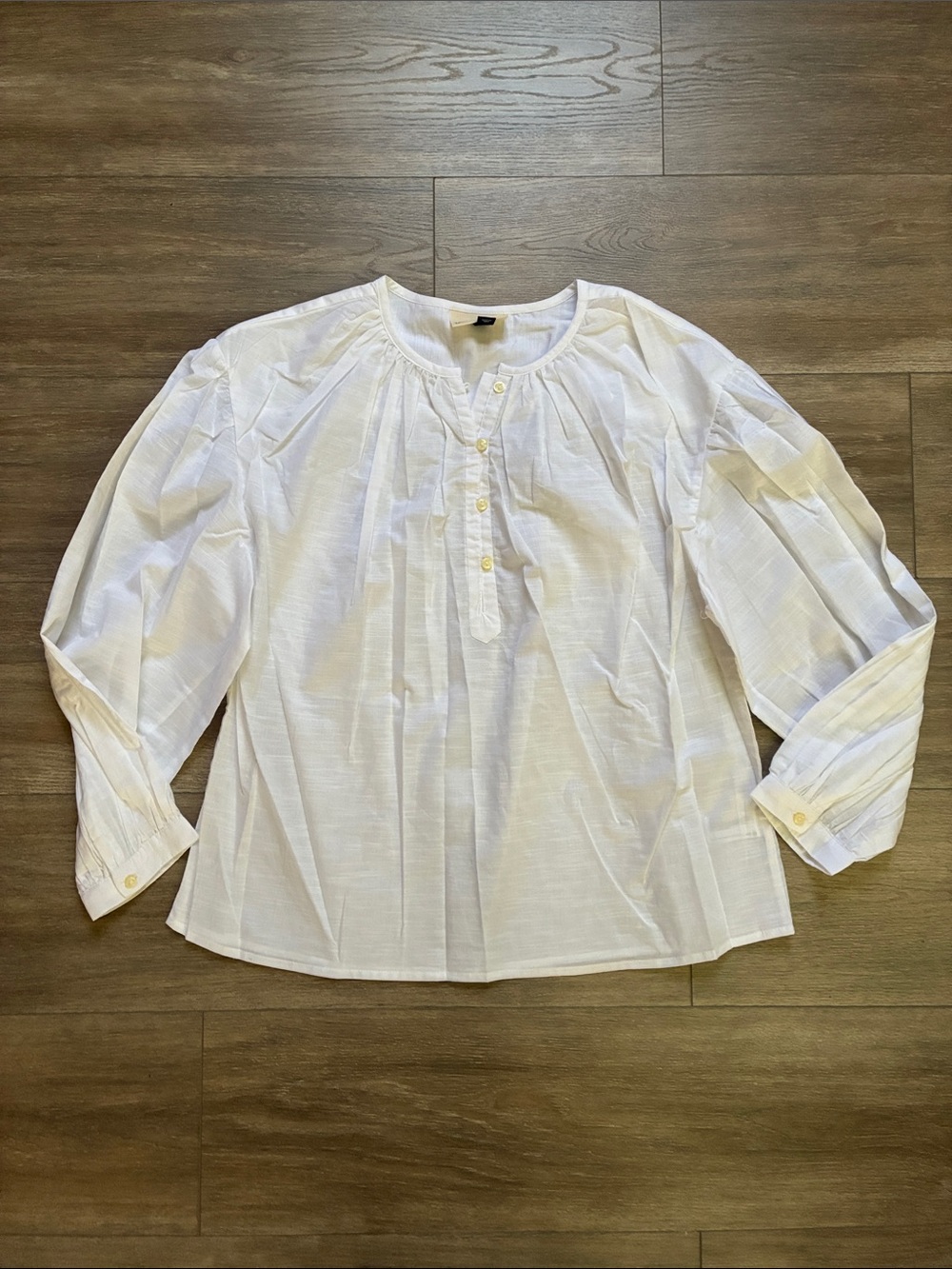 NWOT Universal Thread White Cotton Peasant Top